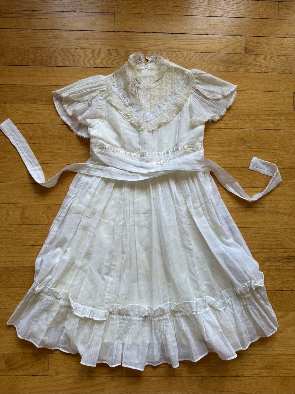 Vintage Gunne Sax Ivory Lace Girl's Dress